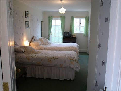Rosedene Pembroke